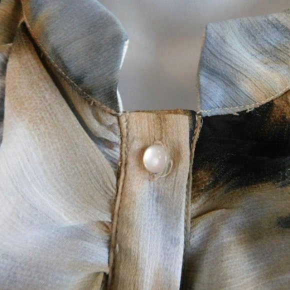 Speak 2 Me Ruffled Sleeve Front Top Med - Picture 6 of 12